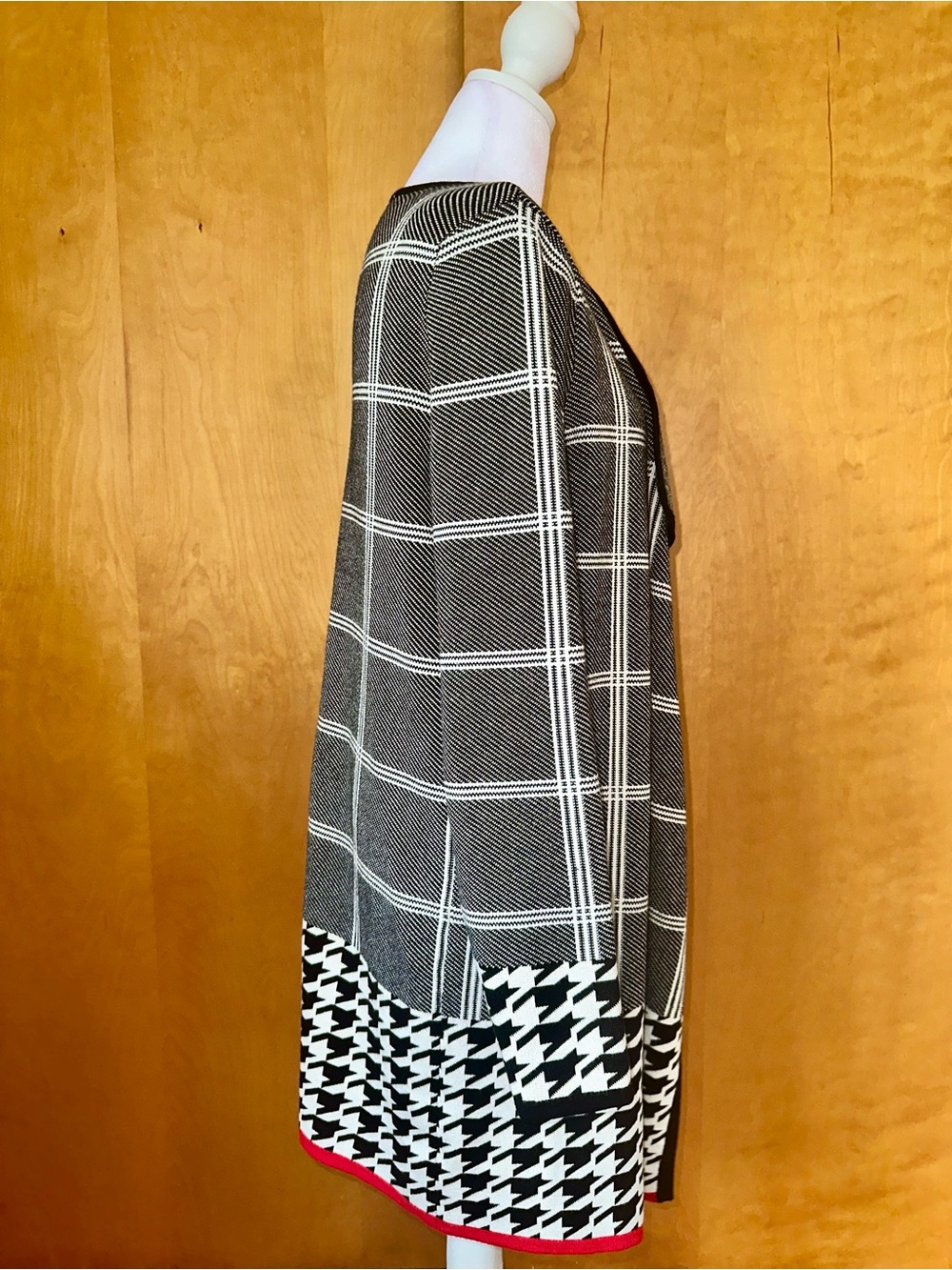 VENUS Black & White Plaid Open-Front Cardigan with Houndstooth Trim - Picture 2 of 5